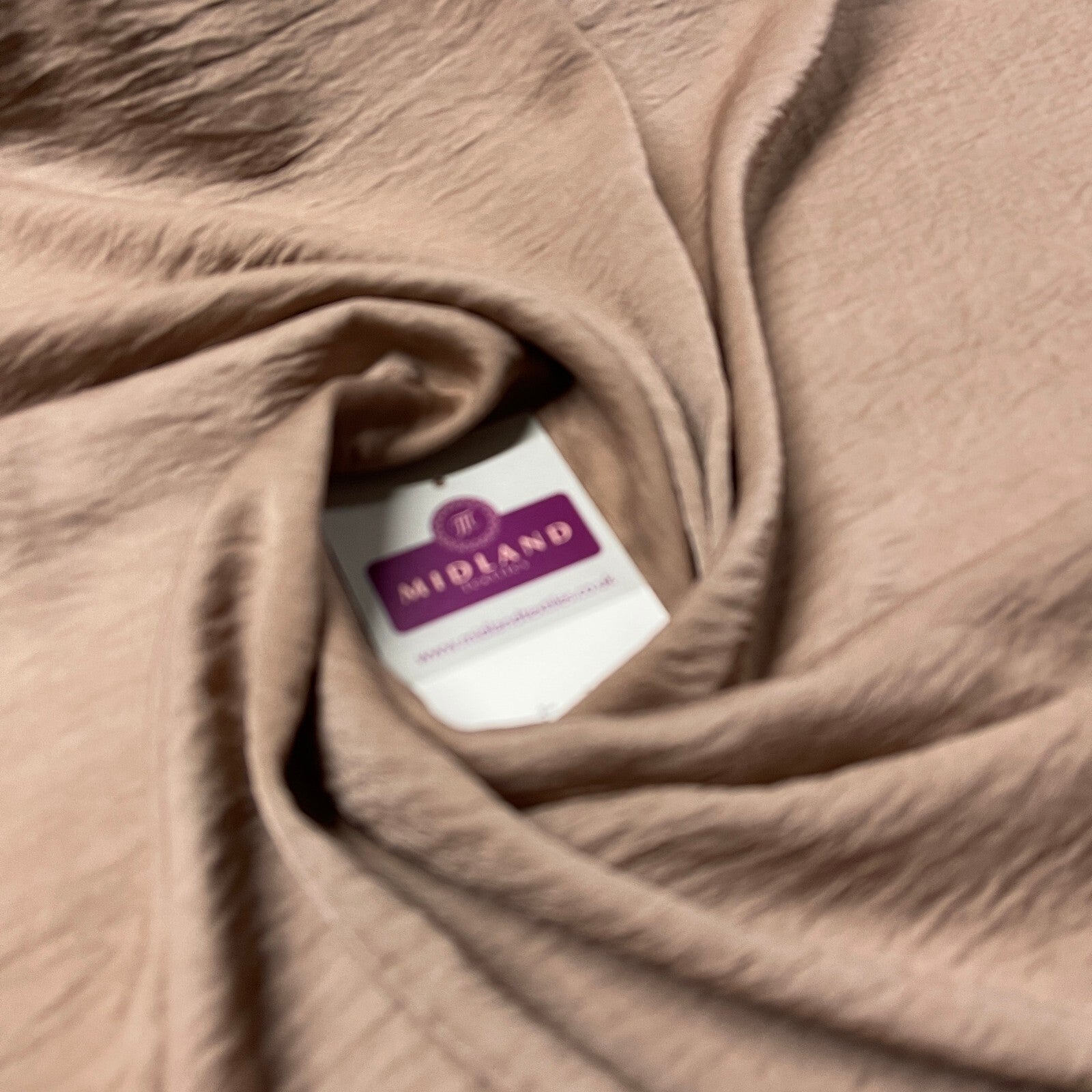 £4.99 Silky Smooth Creased Crinkle Boho Crushed dress fabric M1799