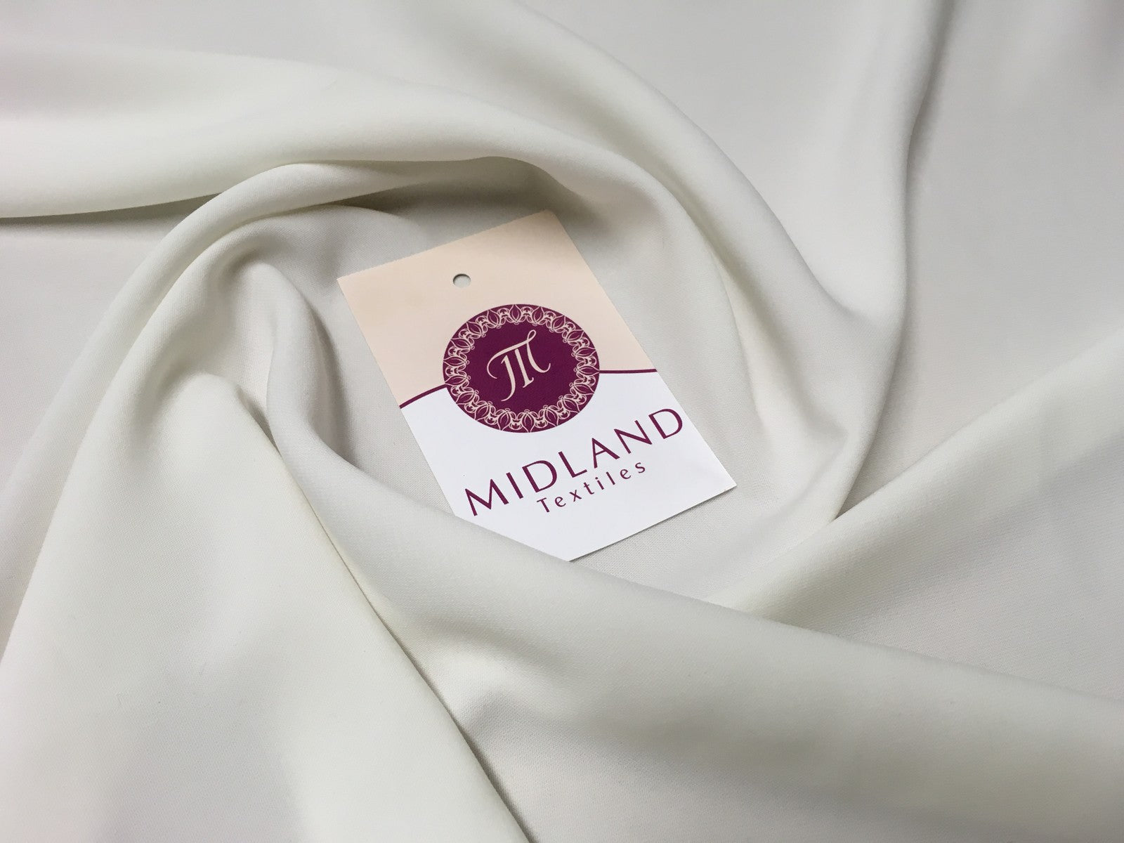 £5.99/m Soft Luxury Peach Crepe Dressmaking Fabric for Bridal M510