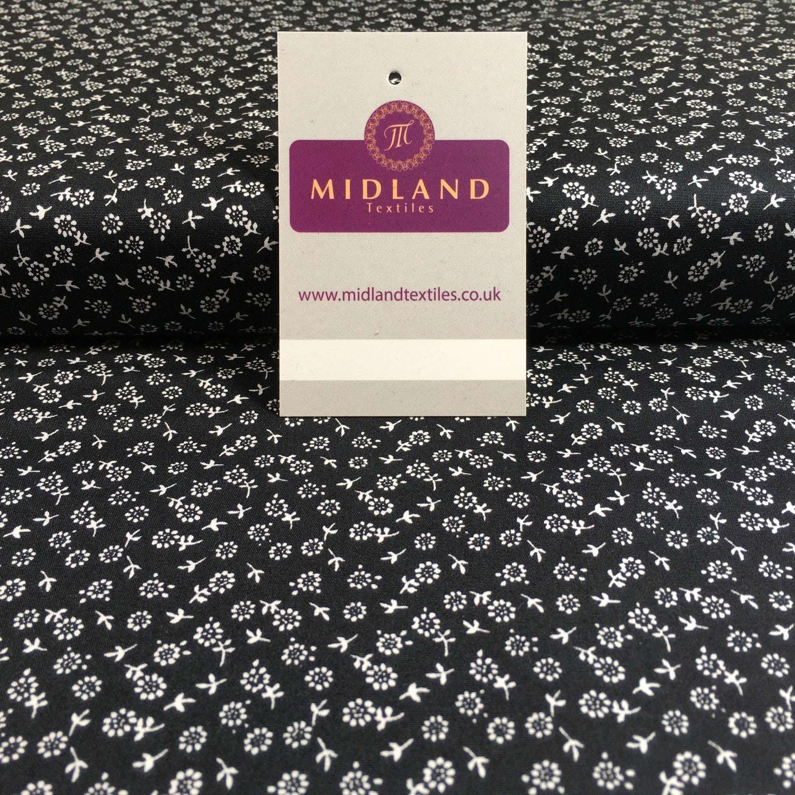 Black and White printed 100% Cotton Poplin Craft fabric 45' M733 Mtex