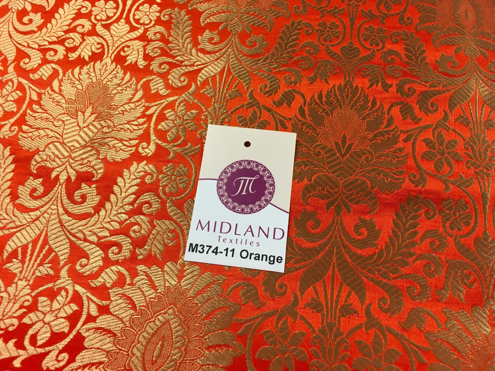 £14.99/m Gold Floral metallic Indian faux silk banarsi Brocade fabric 45'  M282