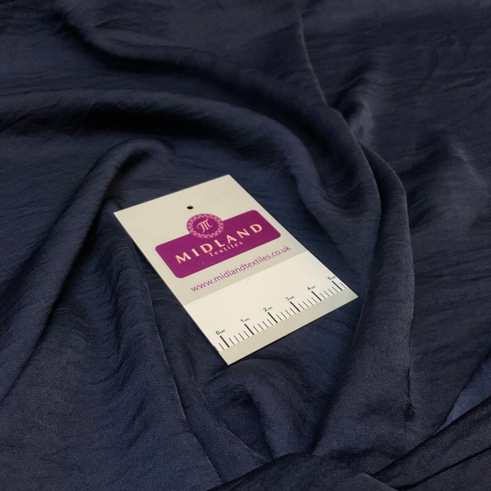 £4.99 Silky Smooth Creased Crinkle Boho Crushed dress fabric M1799