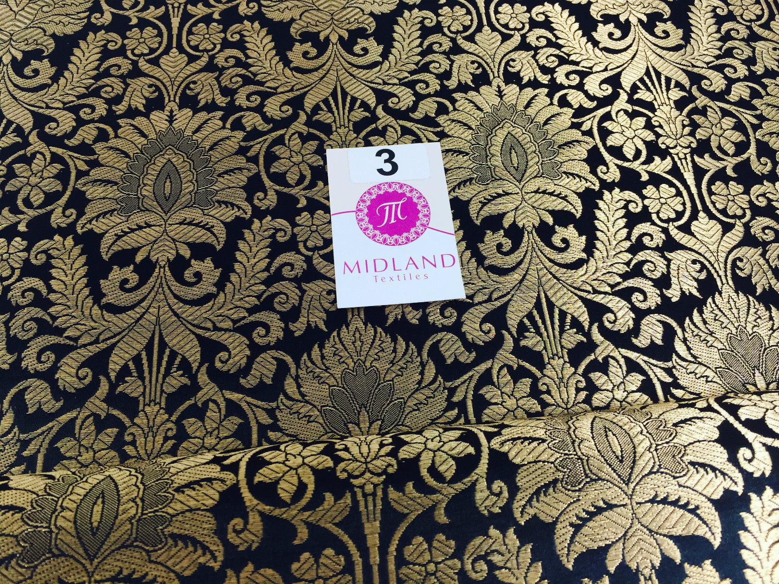 £15 Gold Floral metallic Indian faux silk banarsi Brocade fabric 45' M282
