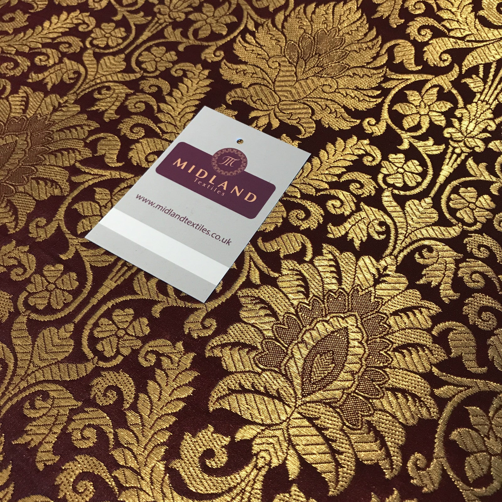 £15 Gold Floral metallic Indian faux silk banarsi Brocade fabric 45' M282