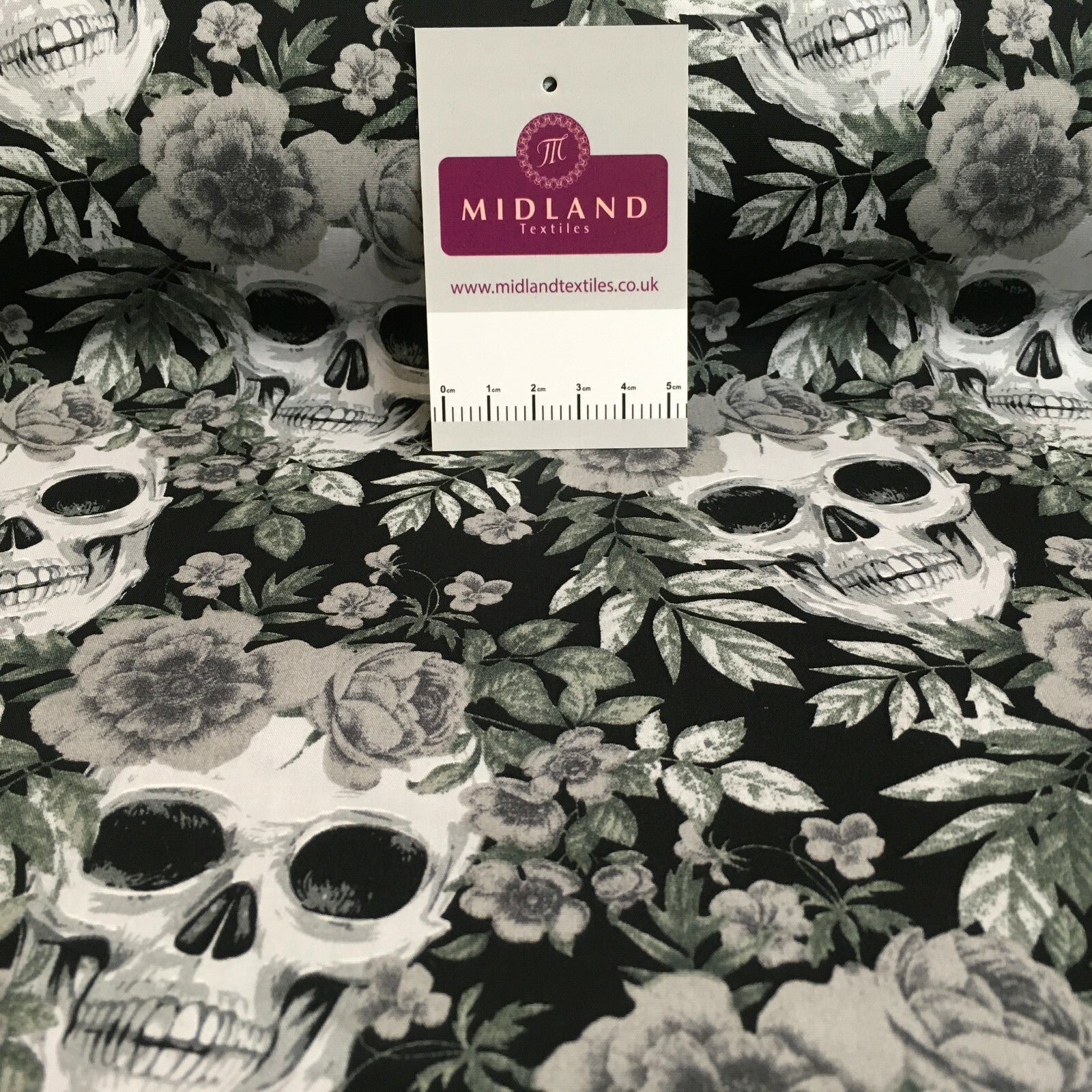 Skull and roses printed 100% cotton poplin craft mask Fabric 110 cm MD1395 Mtex