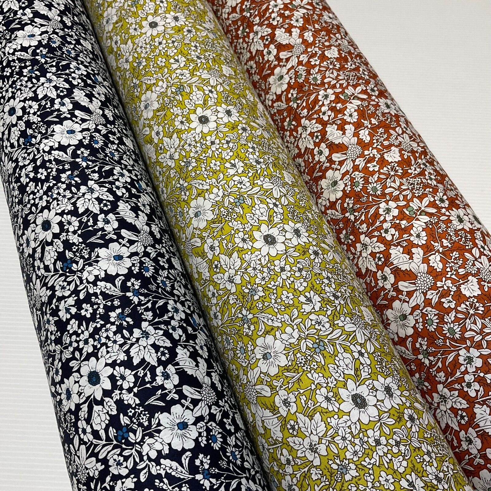 Soft Touch  100% Cotton small Floral printed dress fabric M1647