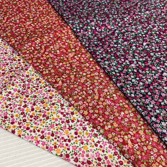 £5.99 Peony small floral Cotton Poplin dress Fabric sold by the meter M1904