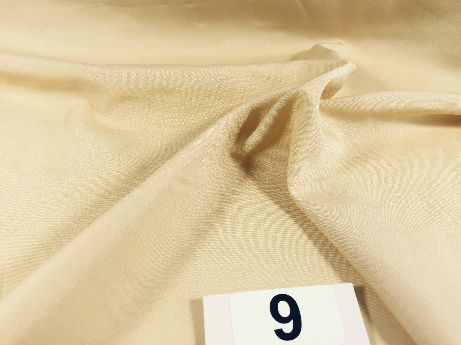 £2.99 Soft Lightweight Lining Fabric 36' Wide 100% Polyester M505