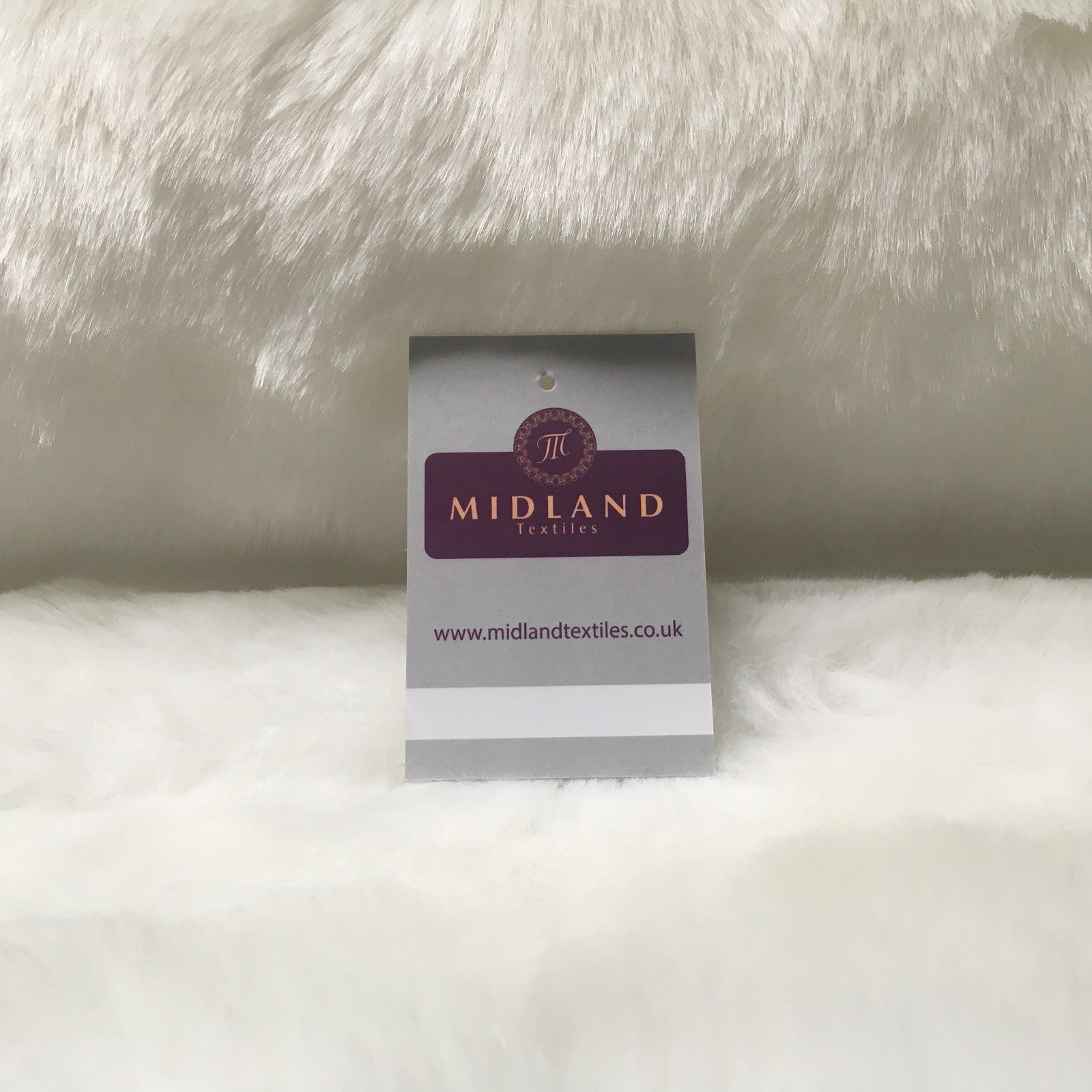 £29.99 Luxury Plain Faux Fur 25mm soft Pile ideal for throws 58' Wide MT933