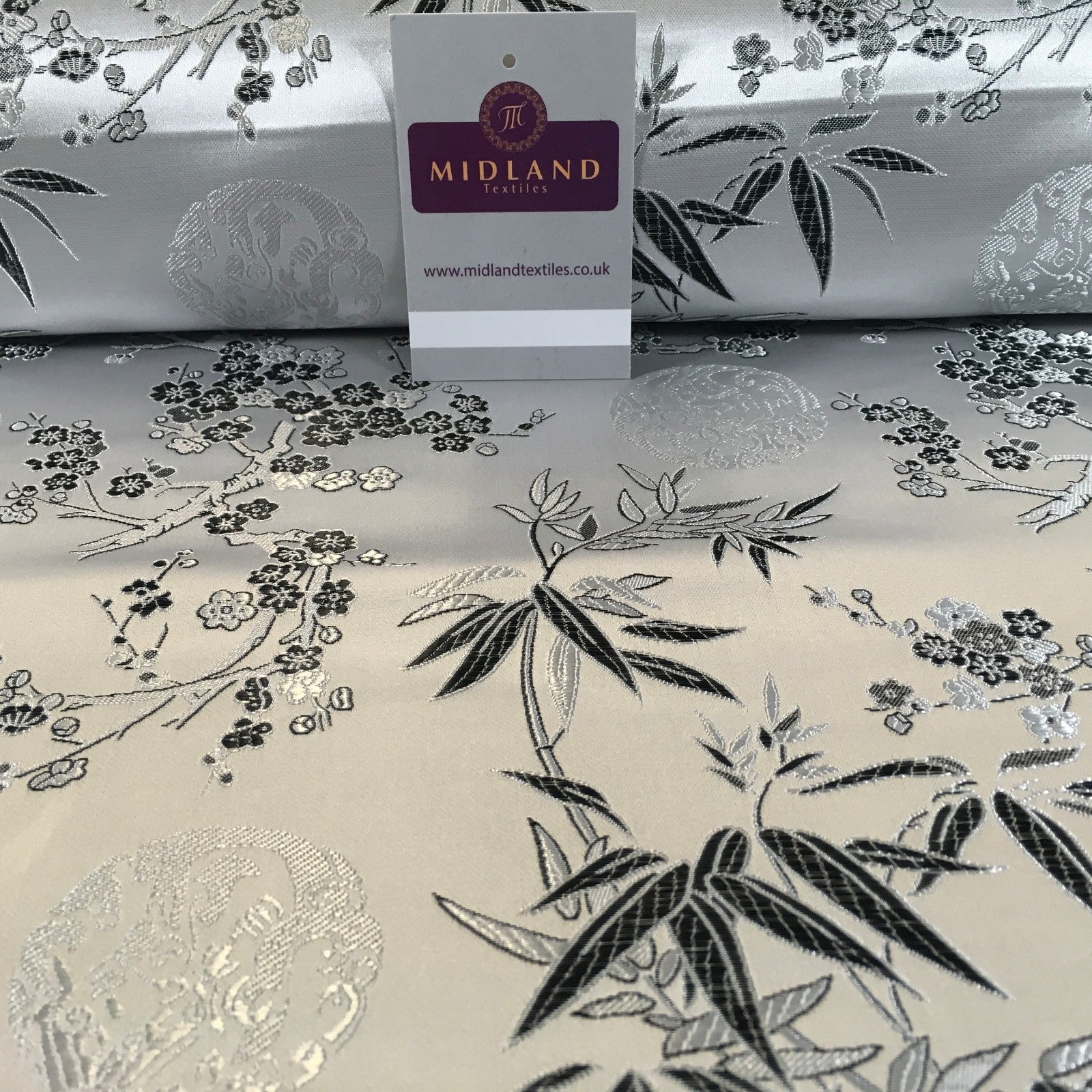 £8.20 Chinese Shanghai Floral blossom Silky Satin Brocade fabric 45' wide M798