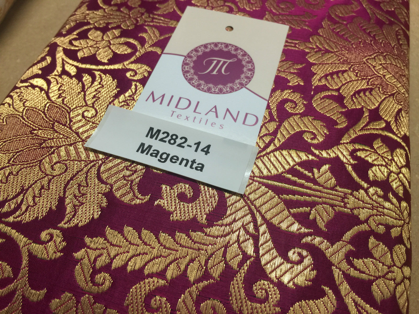 £14.99/m Gold Floral metallic Indian faux silk banarsi Brocade fabric 45'  M282