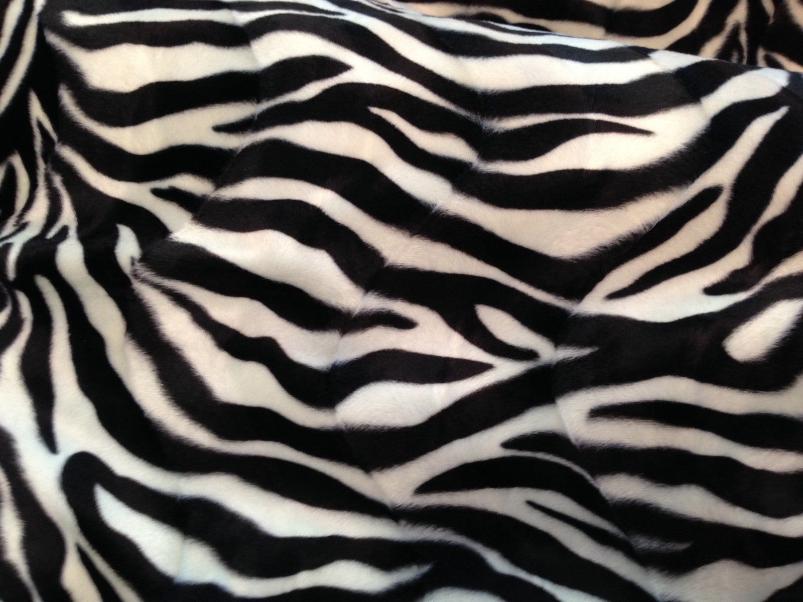 £9.00 ANIMAL PRINT VELBOA FAUX FUR VELOUR FABRIC CRAFT MATERIAL 60' WIDE M220