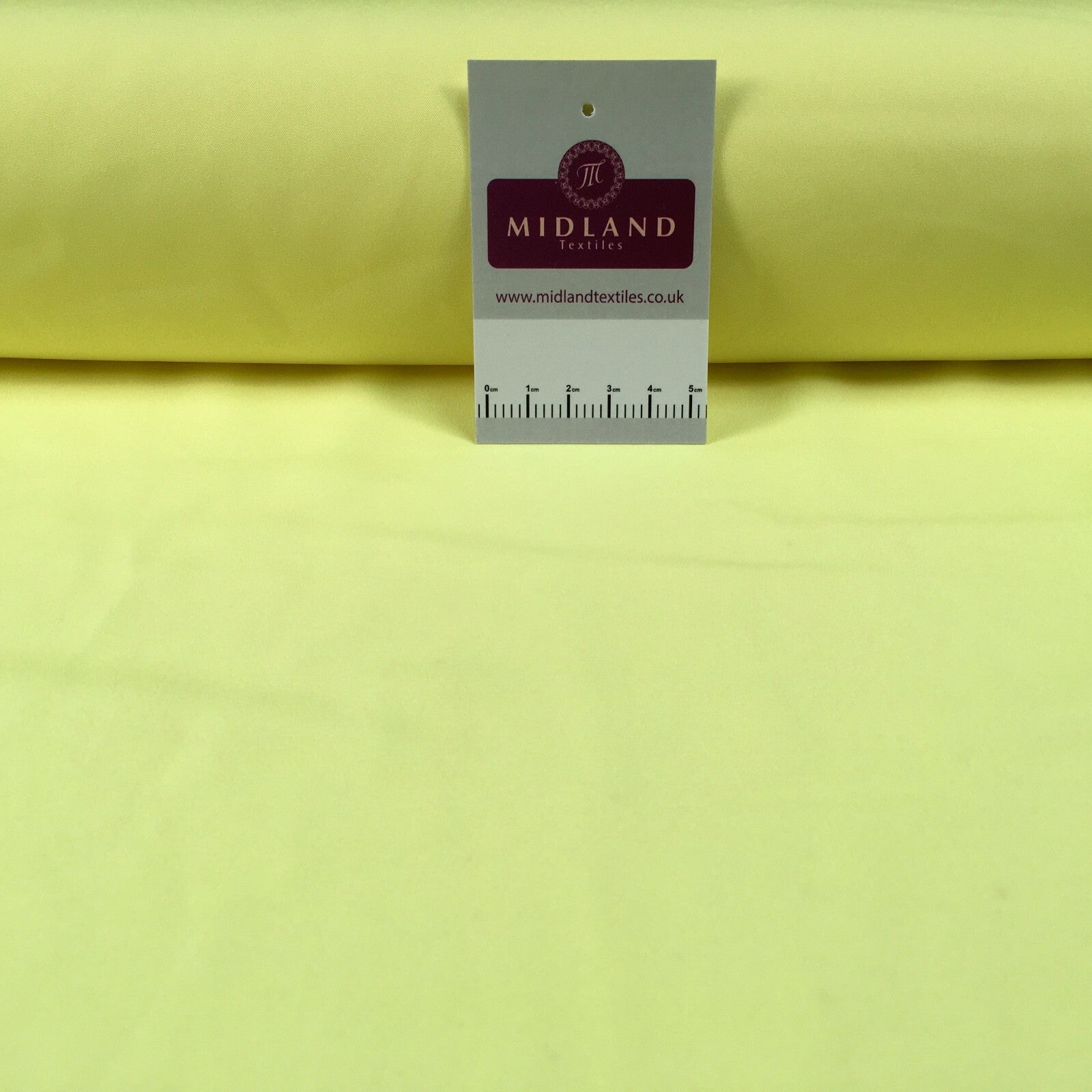 £2.99 Plain Soft Lightweight Lining 100% Polyester Fabric 100 cm Wide MR860