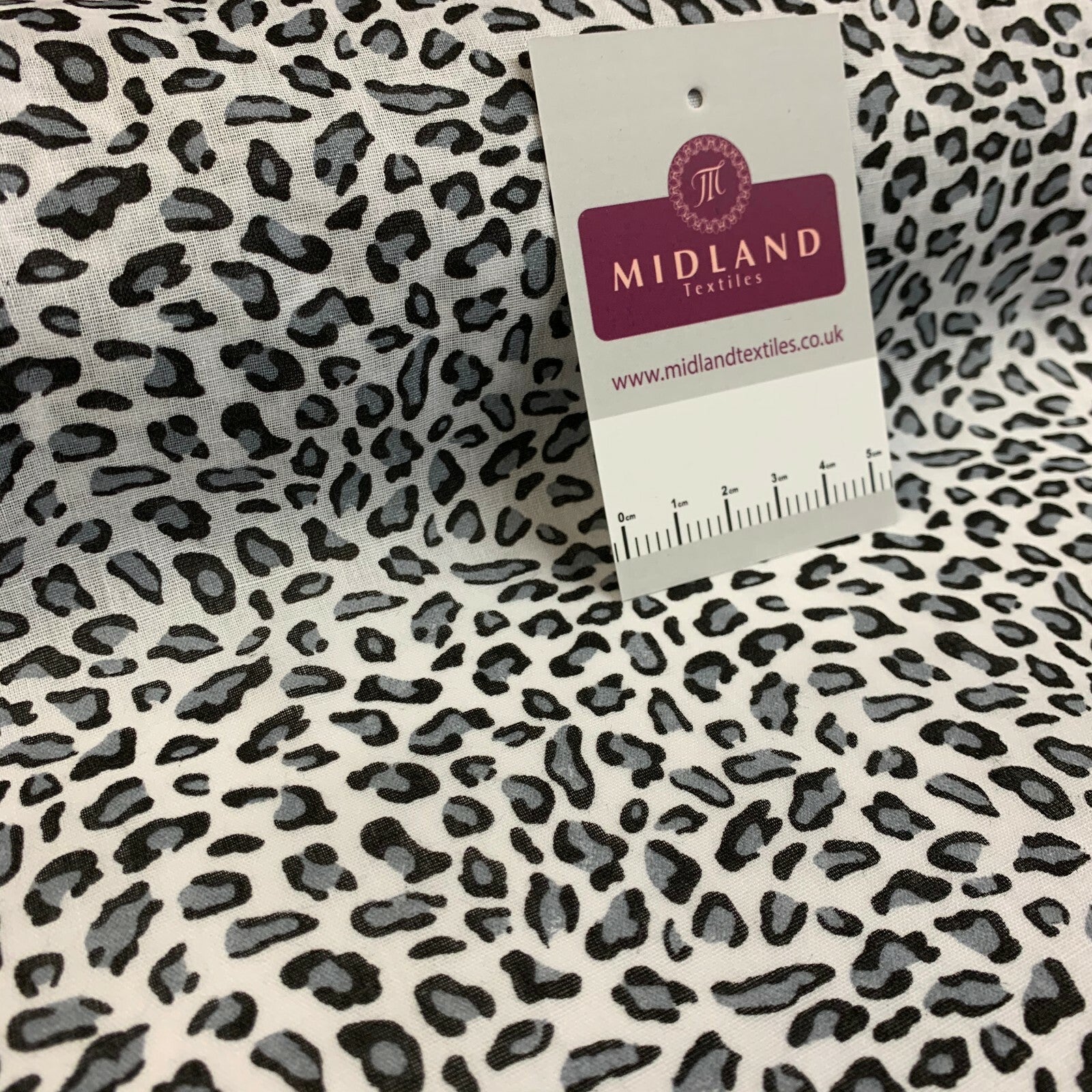 £2.50/m Animal Printed Poly Cotton ideal for masks & craft fabric 45' Wide MS934