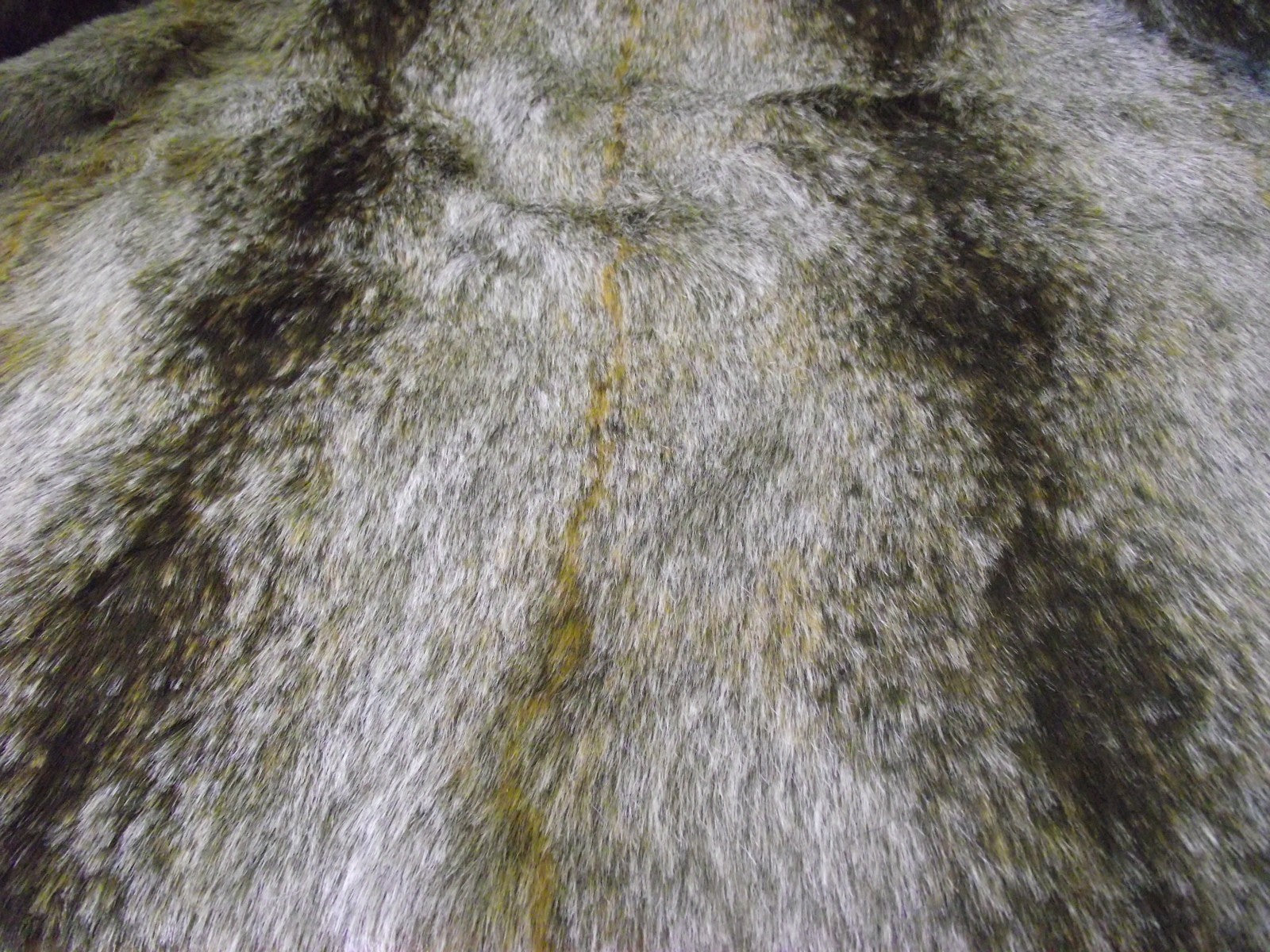 £29.99 Luxury Plain Faux Fur 25mm soft Pile ideal for throws 58' Wide MT933