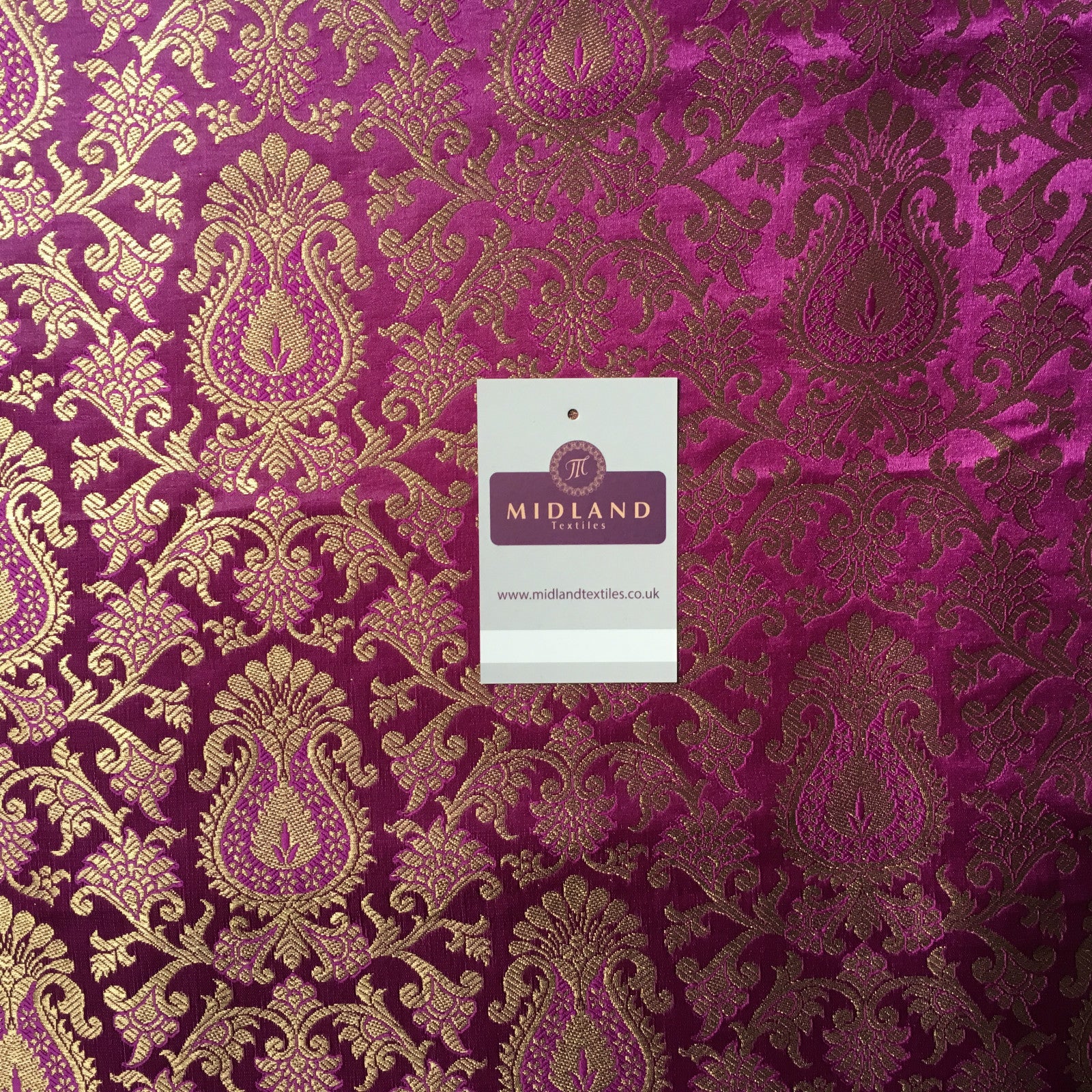 £15 Gold Floral metallic Indian faux silk banarsi Brocade fabric 45' M282