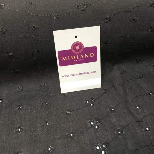 £6.50/m Broderie Anglais Poly cotton Fabric 3 Whole per meter 45" M41 Mtex