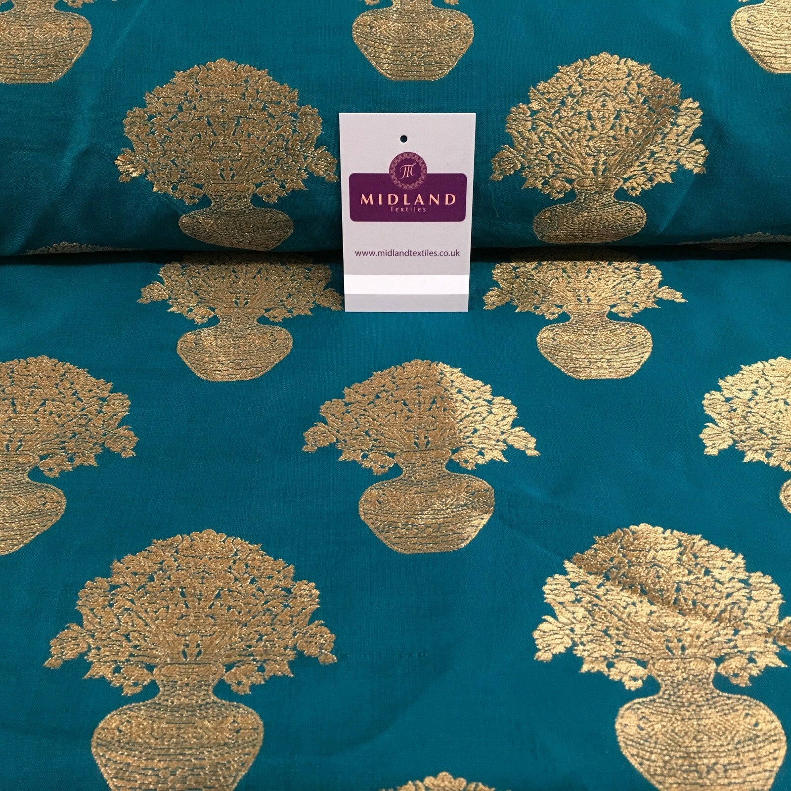 £12.99 Indian Gold Large Flower Vase Banarsi Brocade fabric 147 cm Wide MN1099