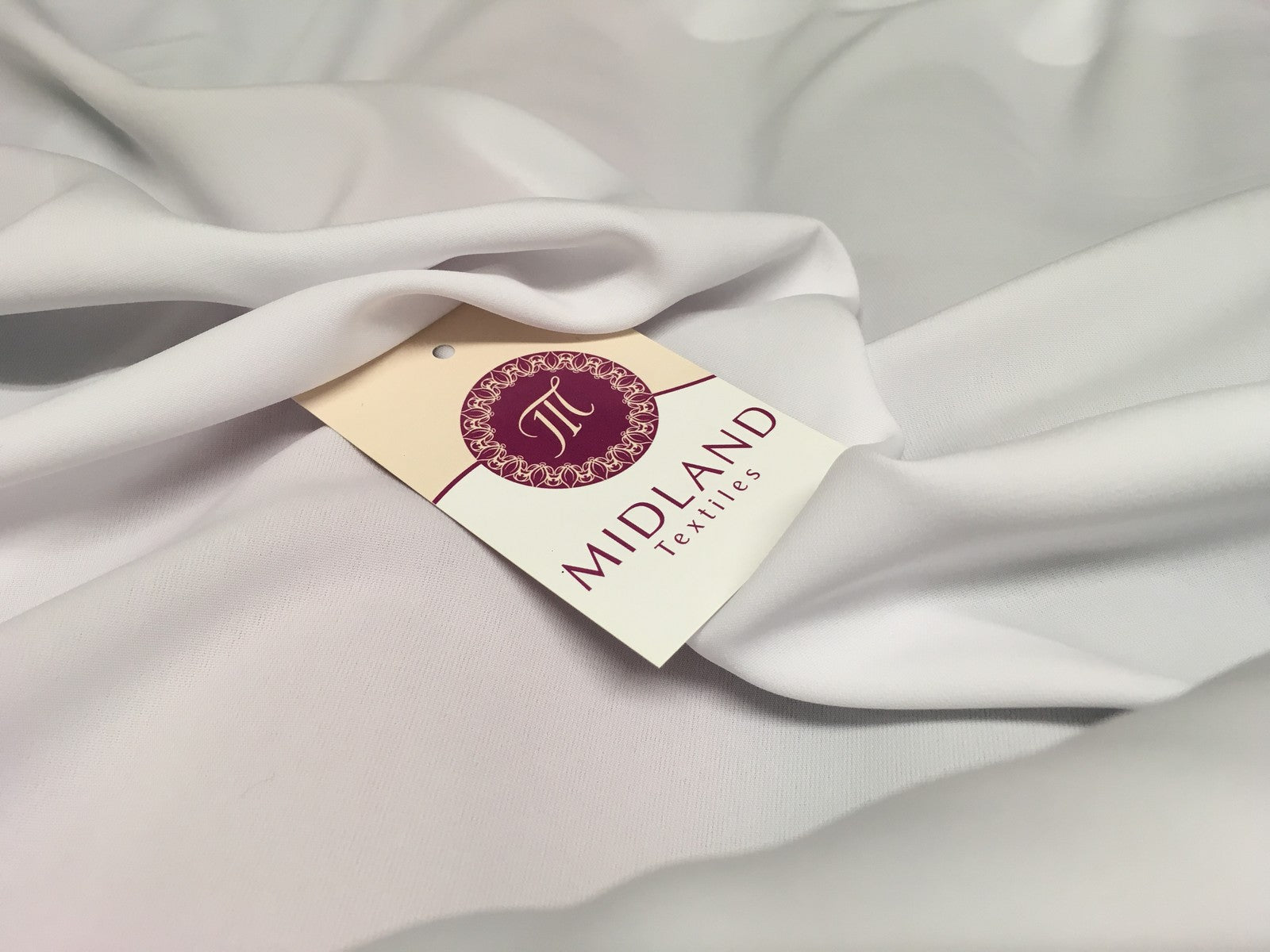 £5.99/m Soft Luxury Peach Crepe Dressmaking Fabric for Bridal M510