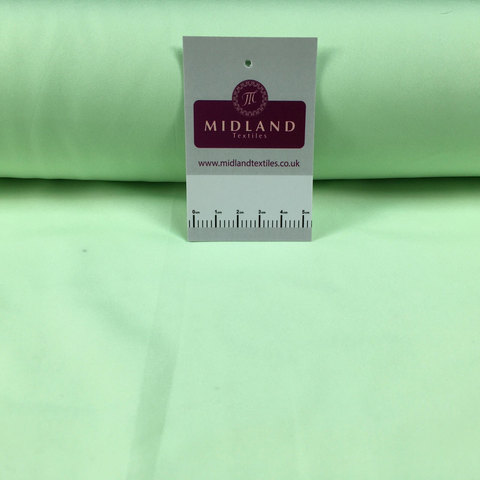 £2.99 Plain Soft Lightweight Lining 100% Polyester Fabric 100 cm Wide MR860