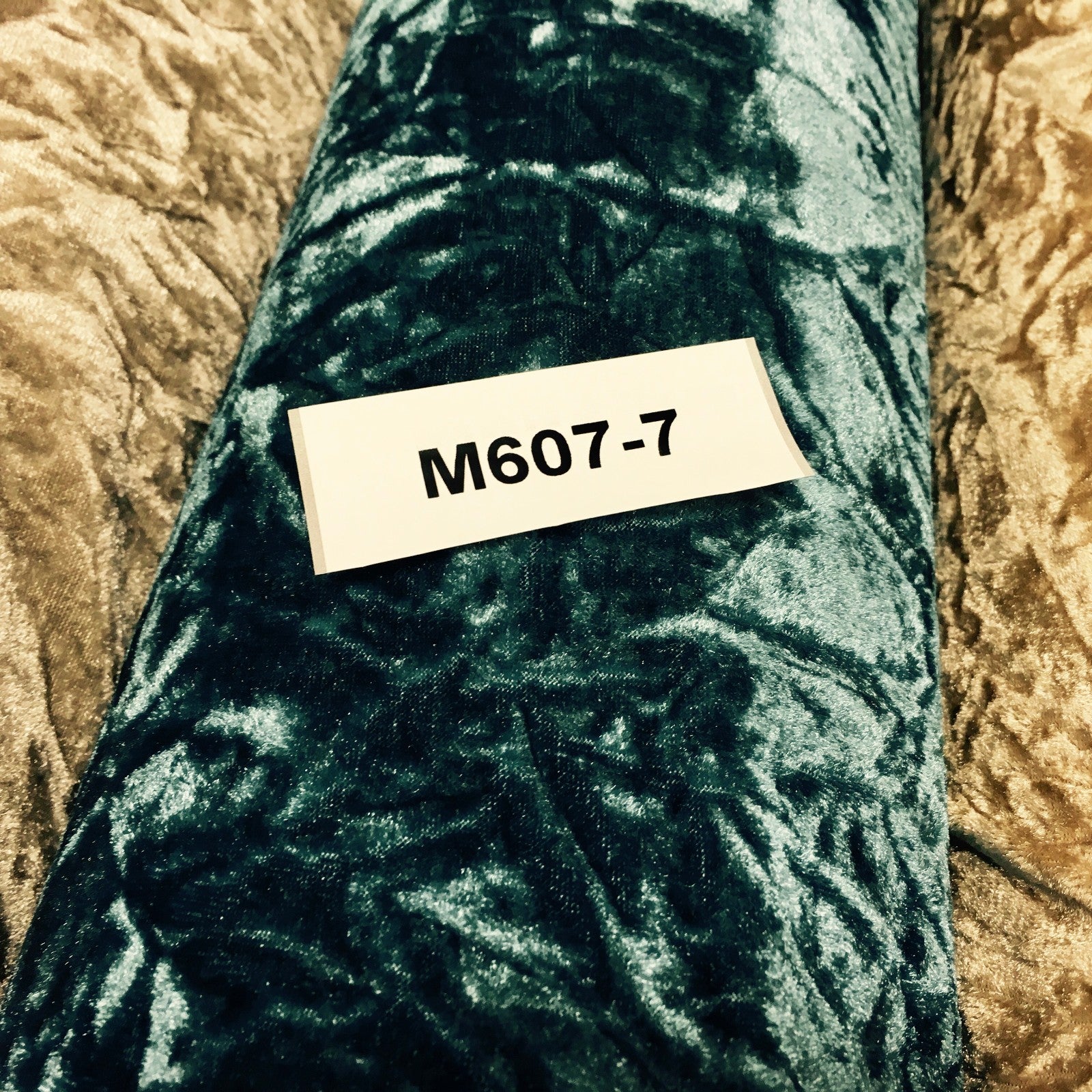 £5.75 Creased Ice Velvet One way stretch Dress Fabric 58' M607 Mtex