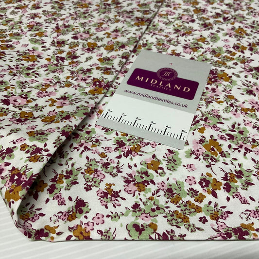 £5.99 Small floral Heather Cotton Poplin dress Fabric sold by the meter M1919