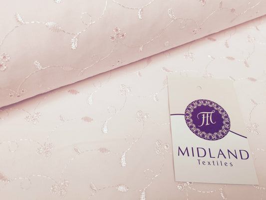 £6.50/m Broderie Anglais Poly cotton Fabric 3 Whole per meter 45" M41 Mtex