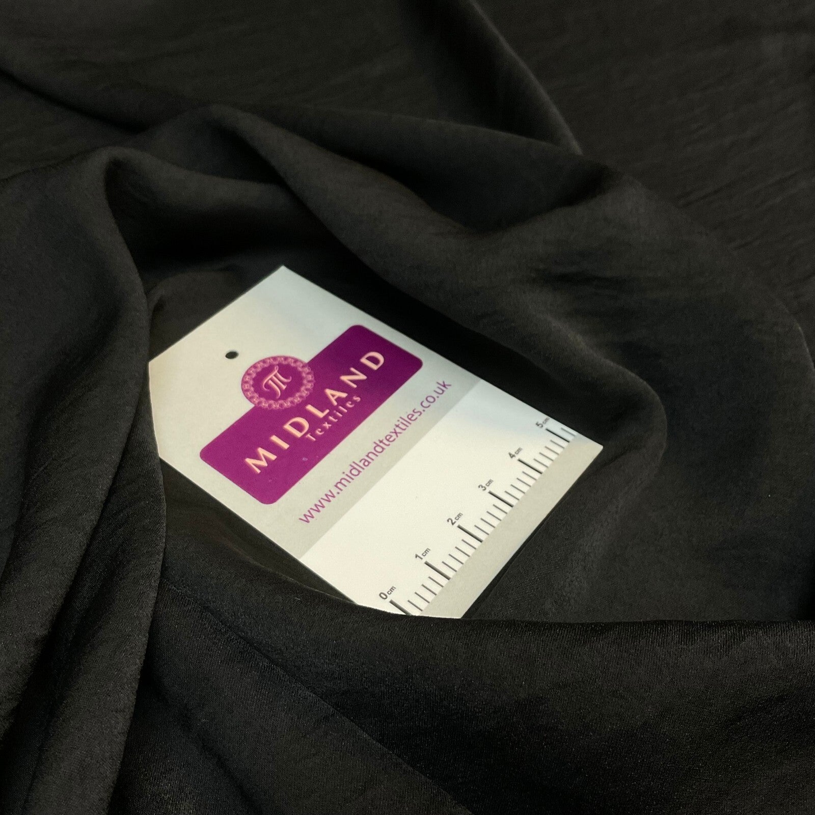 £4.99 Silky Smooth Creased Crinkle Boho Crushed dress fabric M1799