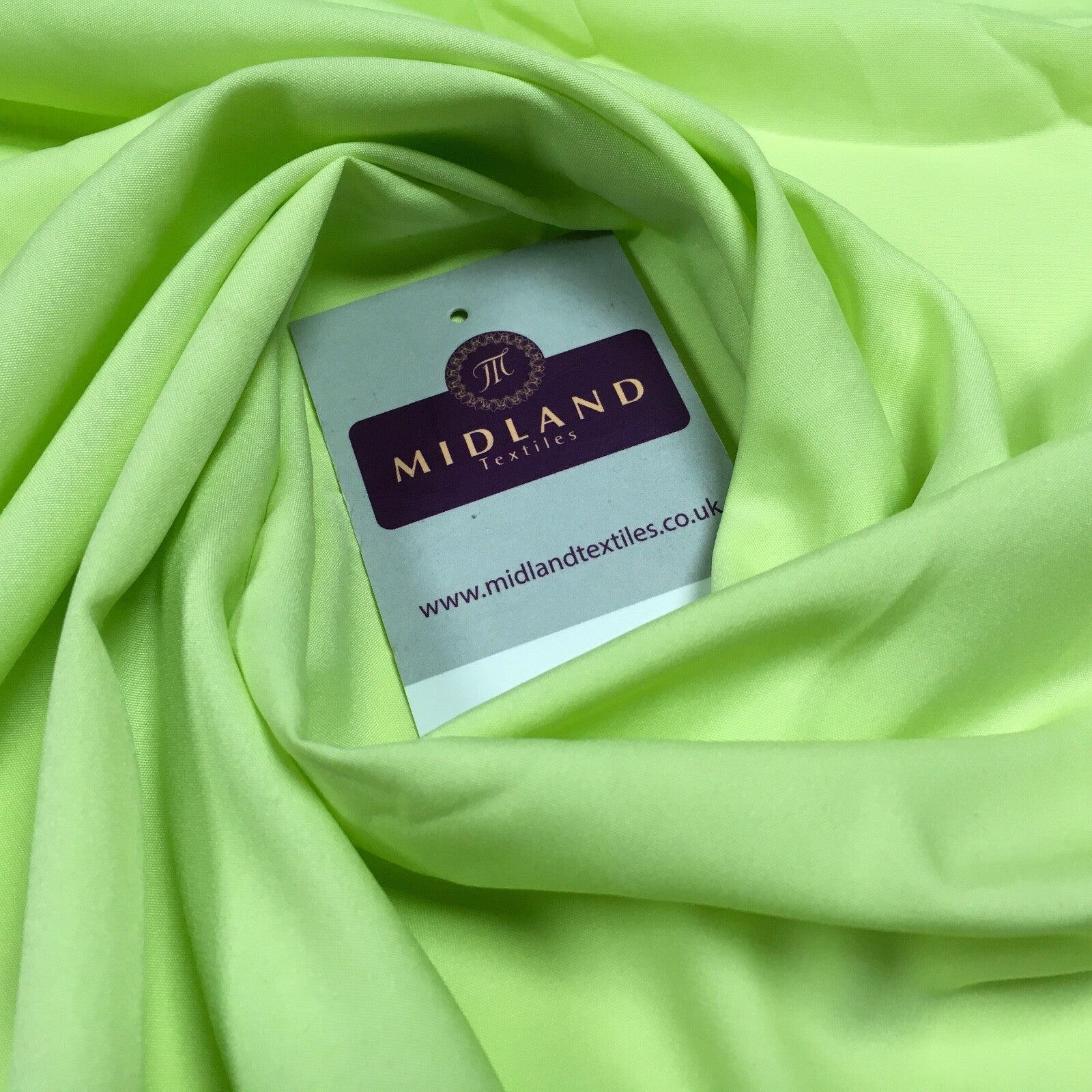 £2.99 Plain Soft Lightweight Lining 100% Polyester Fabric 100 cm Wide MR860