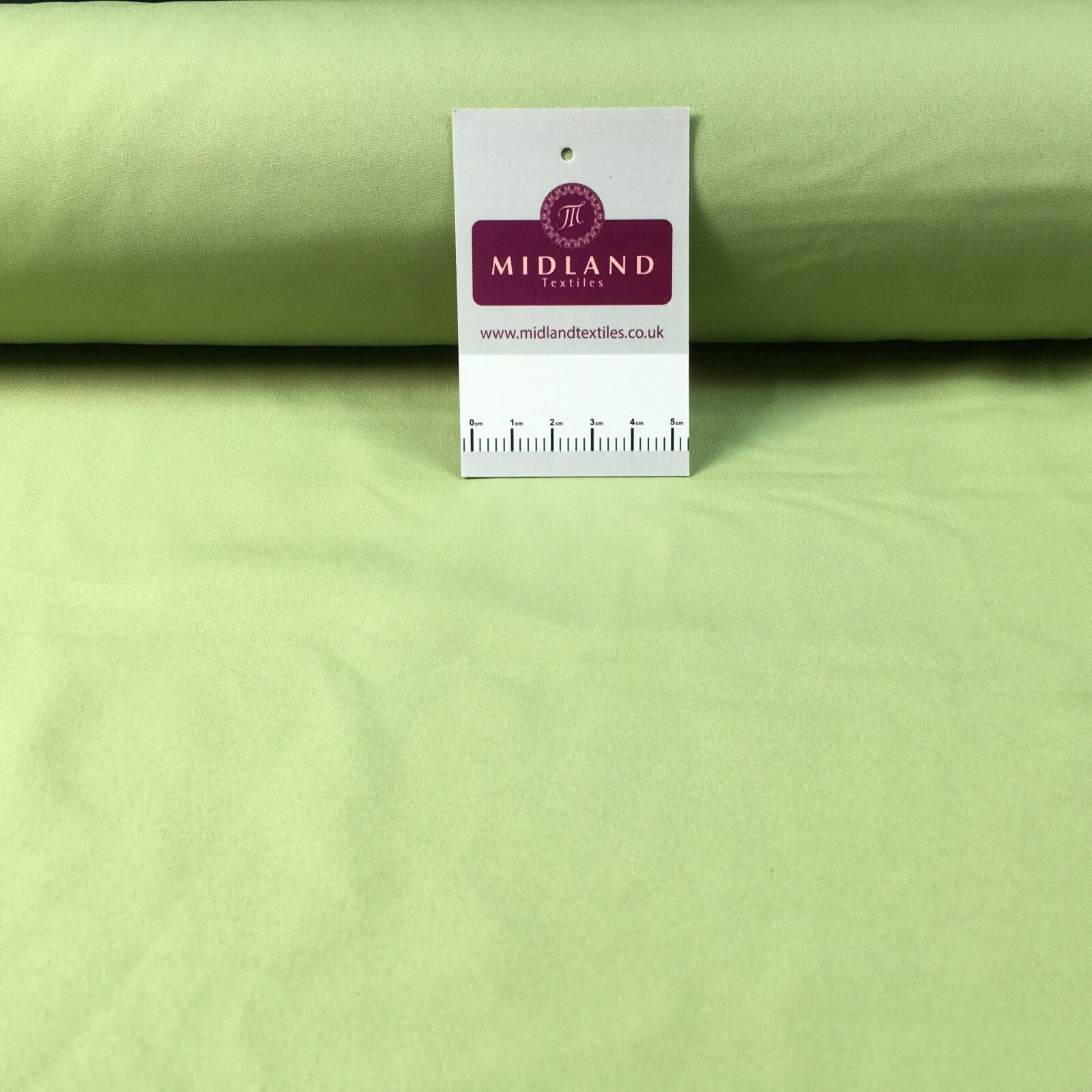 £2.99 Plain Soft Lightweight Lining 100% Polyester Fabric 100 cm Wide MR860