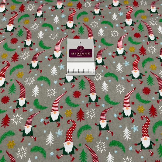 Assorted Christmas xmas Printed crafting  Santa Holly Reindeers fabric M1682