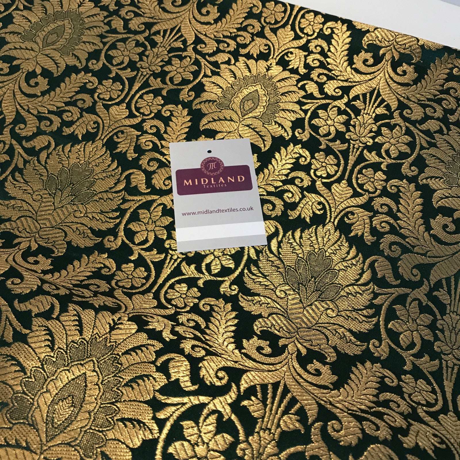 £14.99/m Gold Floral metallic Indian faux silk banarsi Brocade fabric 45'  M282