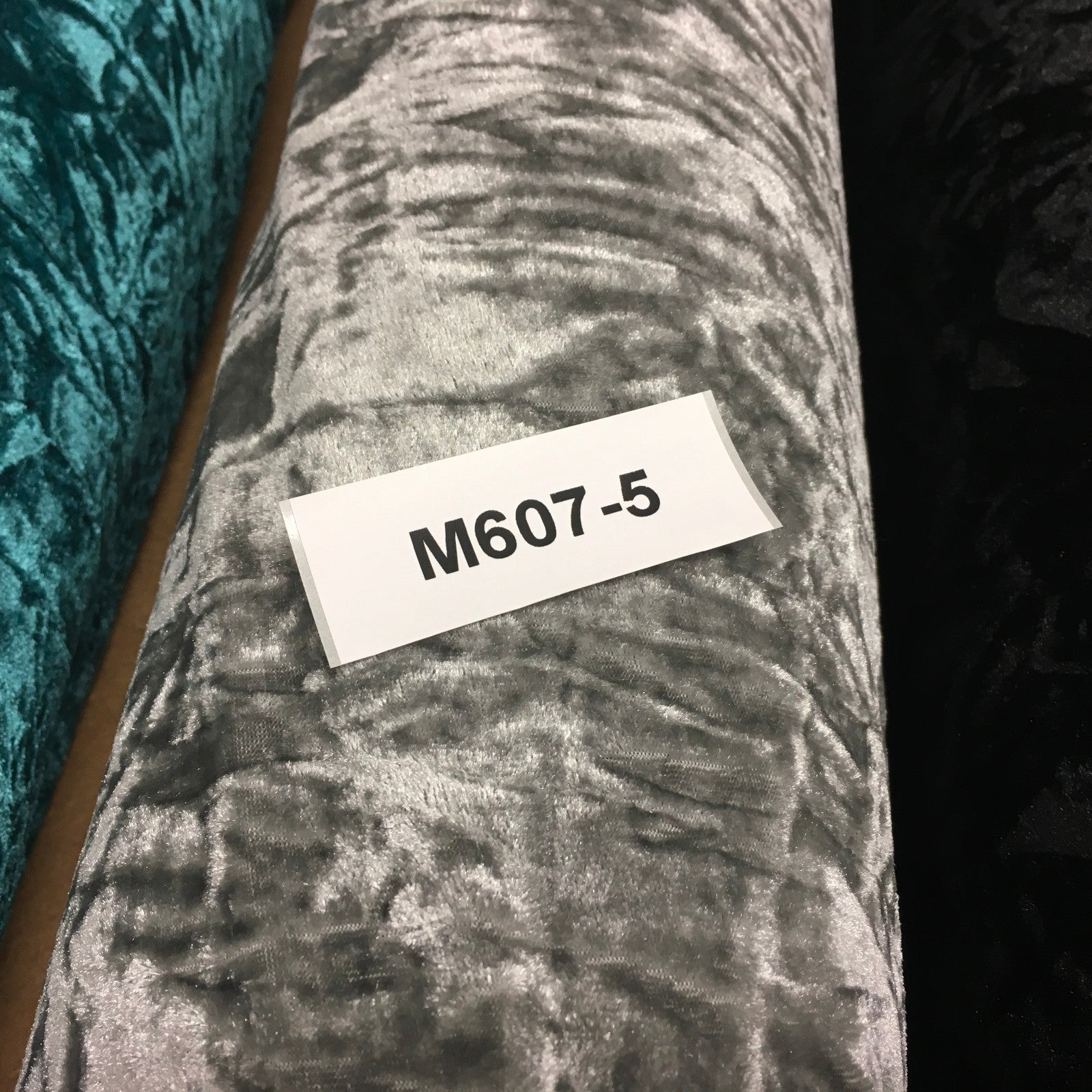 £5.75 Creased Ice Velvet One way stretch Dress Fabric 58' M607 Mtex