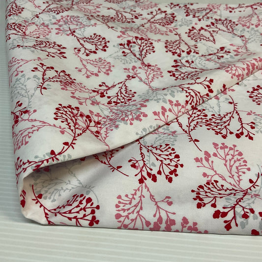 £5.99 Floral hyacinth vintage style Cotton Poplin dress Fabric M1888