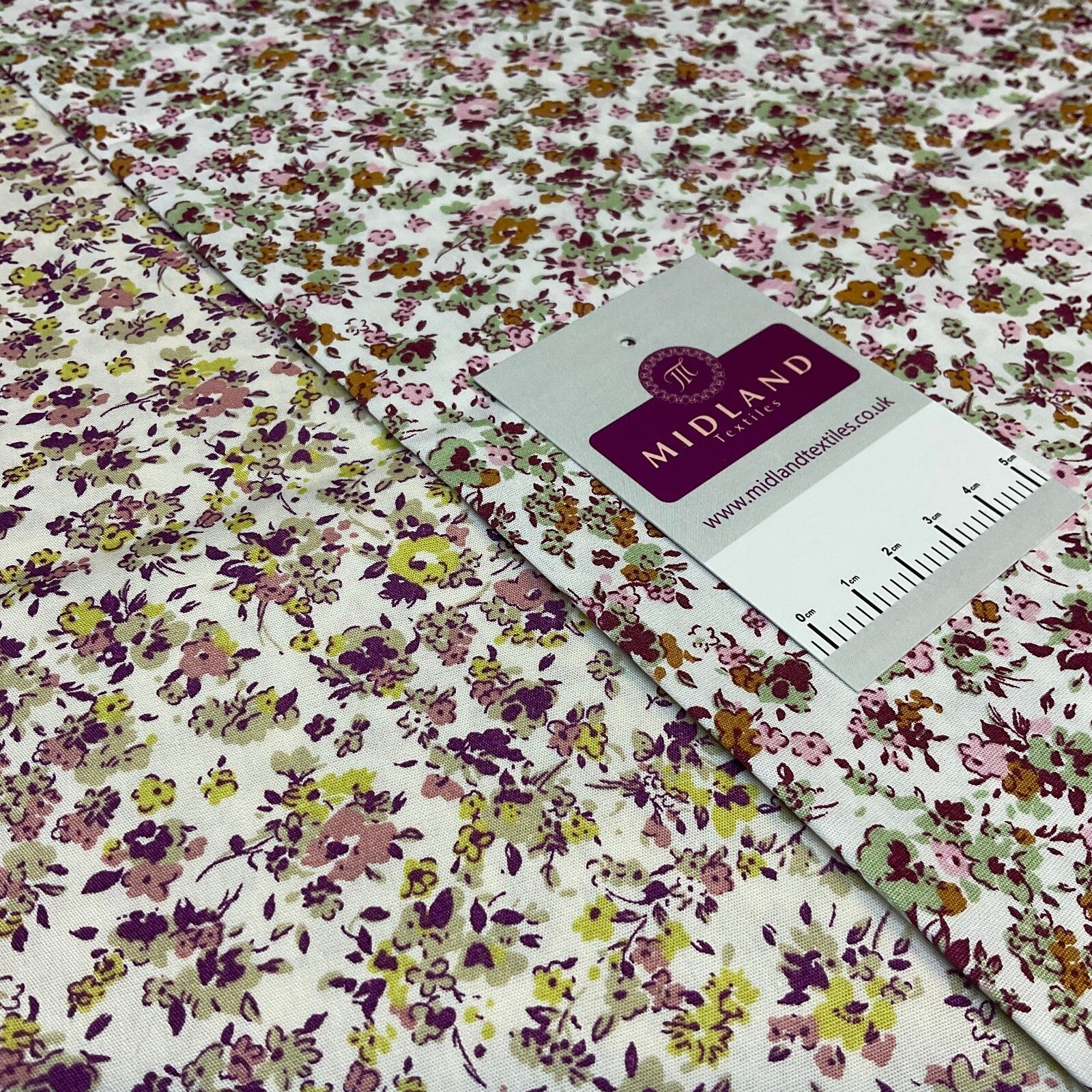 £5.99 Small floral Heather Cotton Poplin dress Fabric sold by the meter M1919