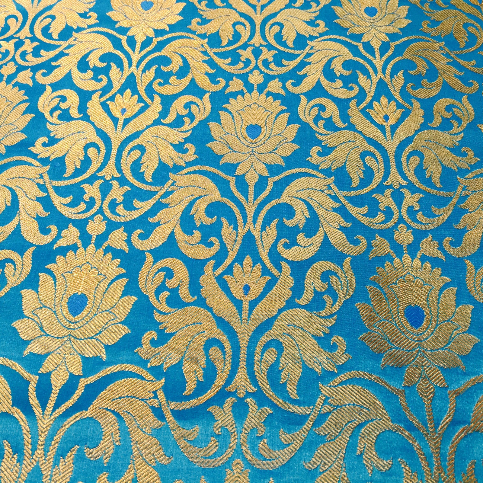 Indian floral ornamental gold metallic Banarsi brocade 44 inches wide M374 Mtex