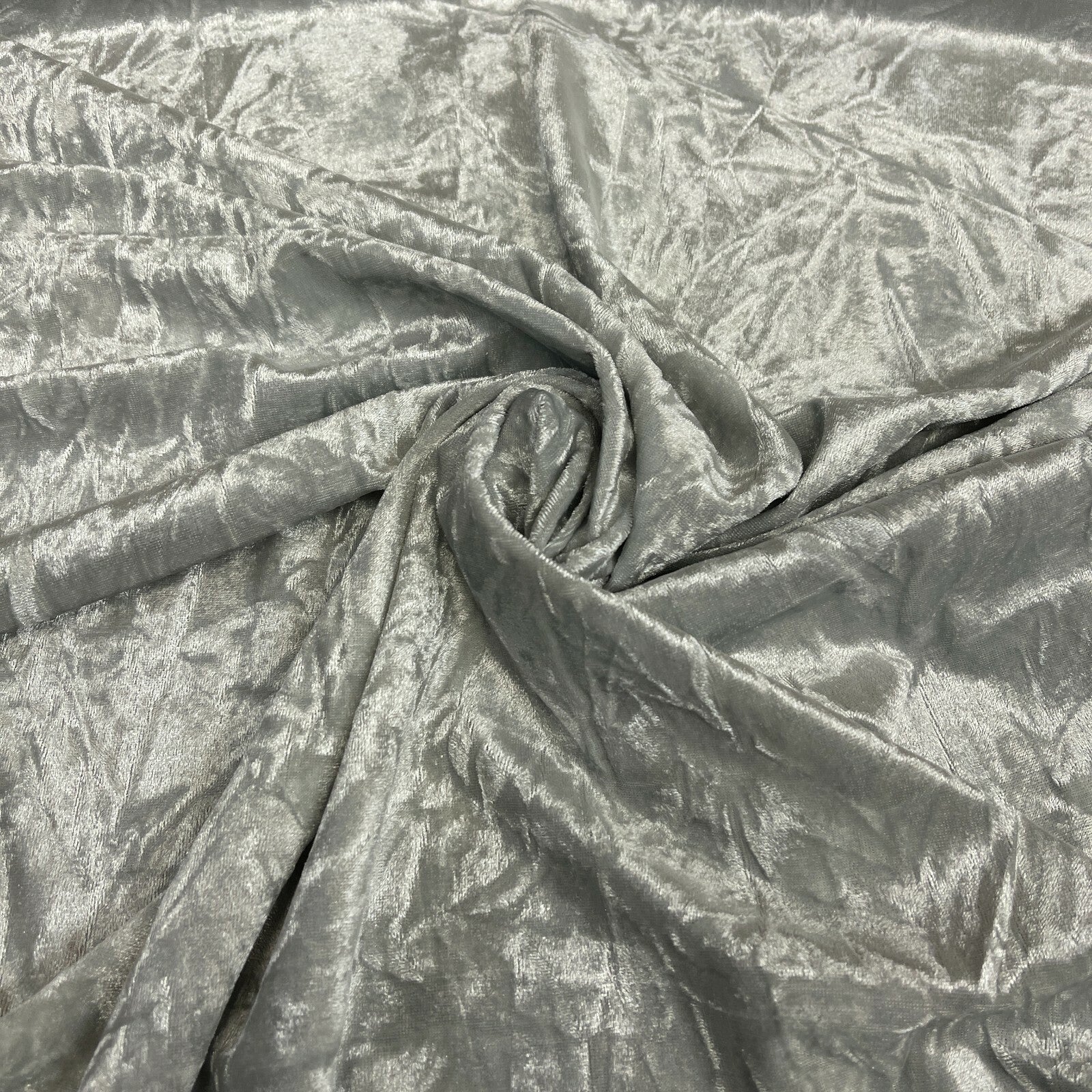 £5.75 Creased Ice Velvet One way stretch Dress Fabric 58' M607 Mtex
