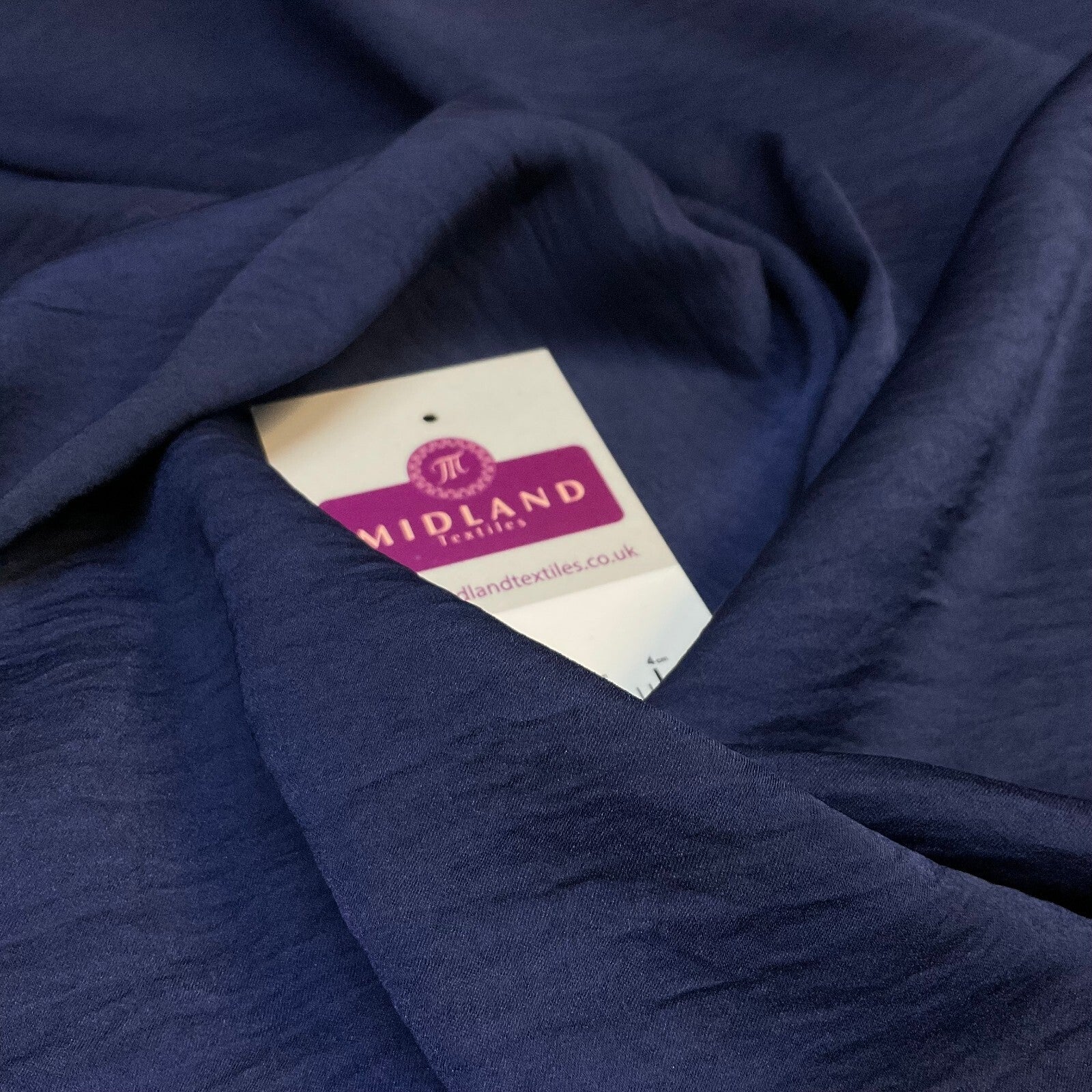 £4.99 Silky Smooth Creased Crinkle Boho Crushed dress fabric M1799