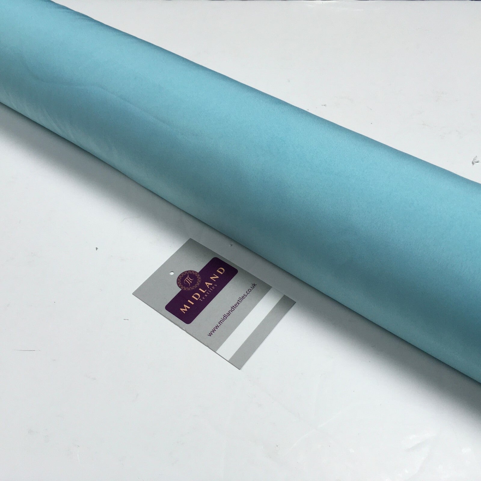 £2.99 Plain Soft Lightweight Lining 100% Polyester Fabric 100 cm Wide MR860