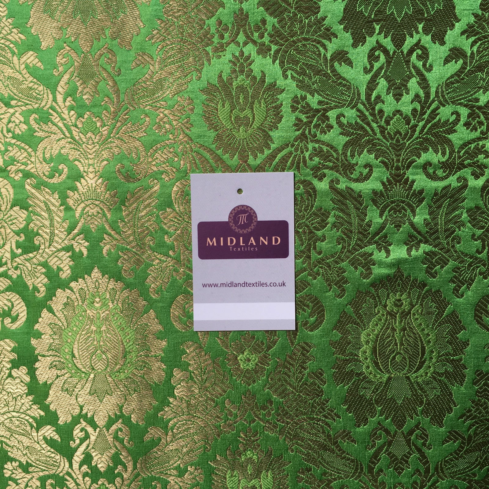 £14.99/m Gold Floral metallic Indian faux silk banarsi Brocade fabric 45'  M282