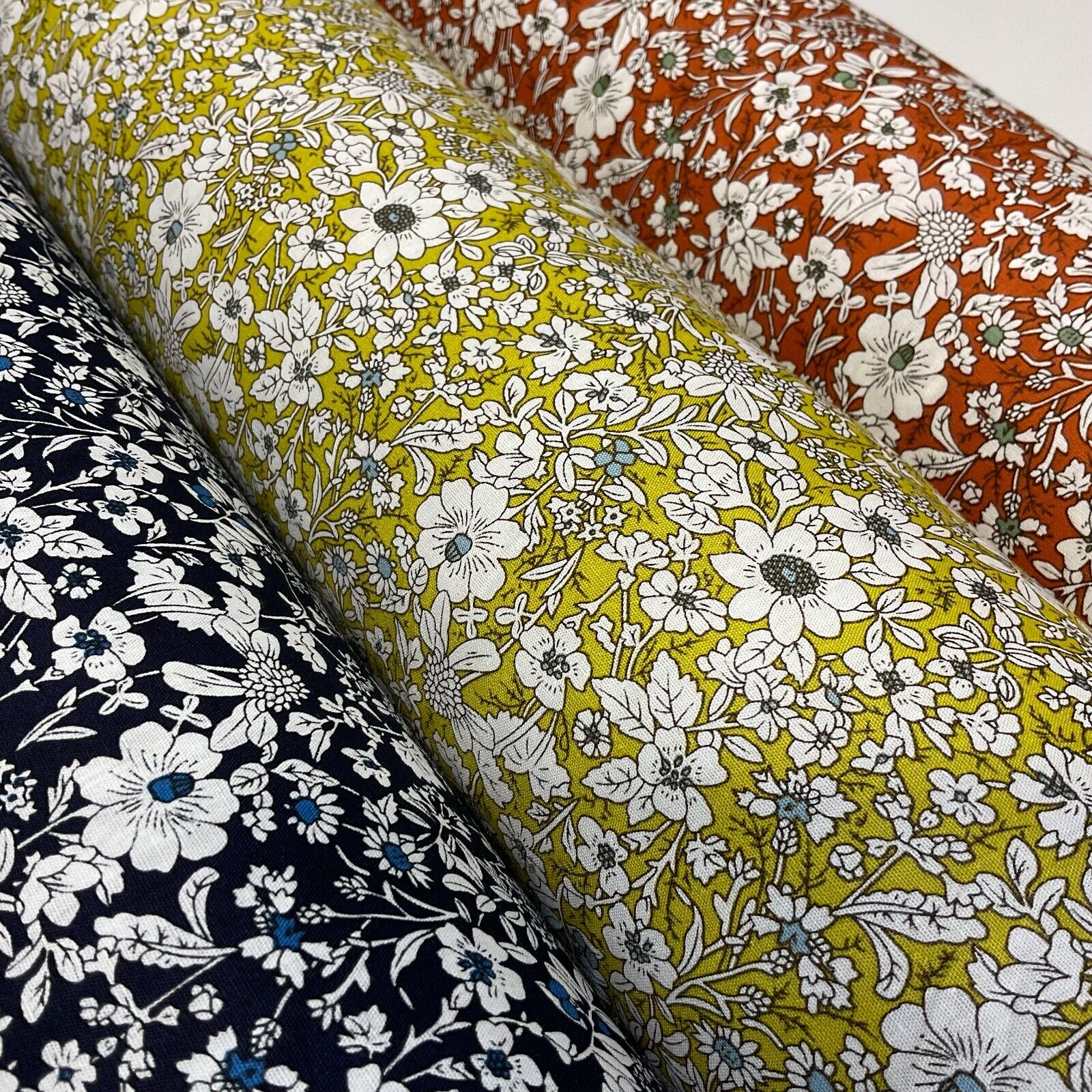 Soft Touch  100% Cotton small Floral printed dress fabric M1647