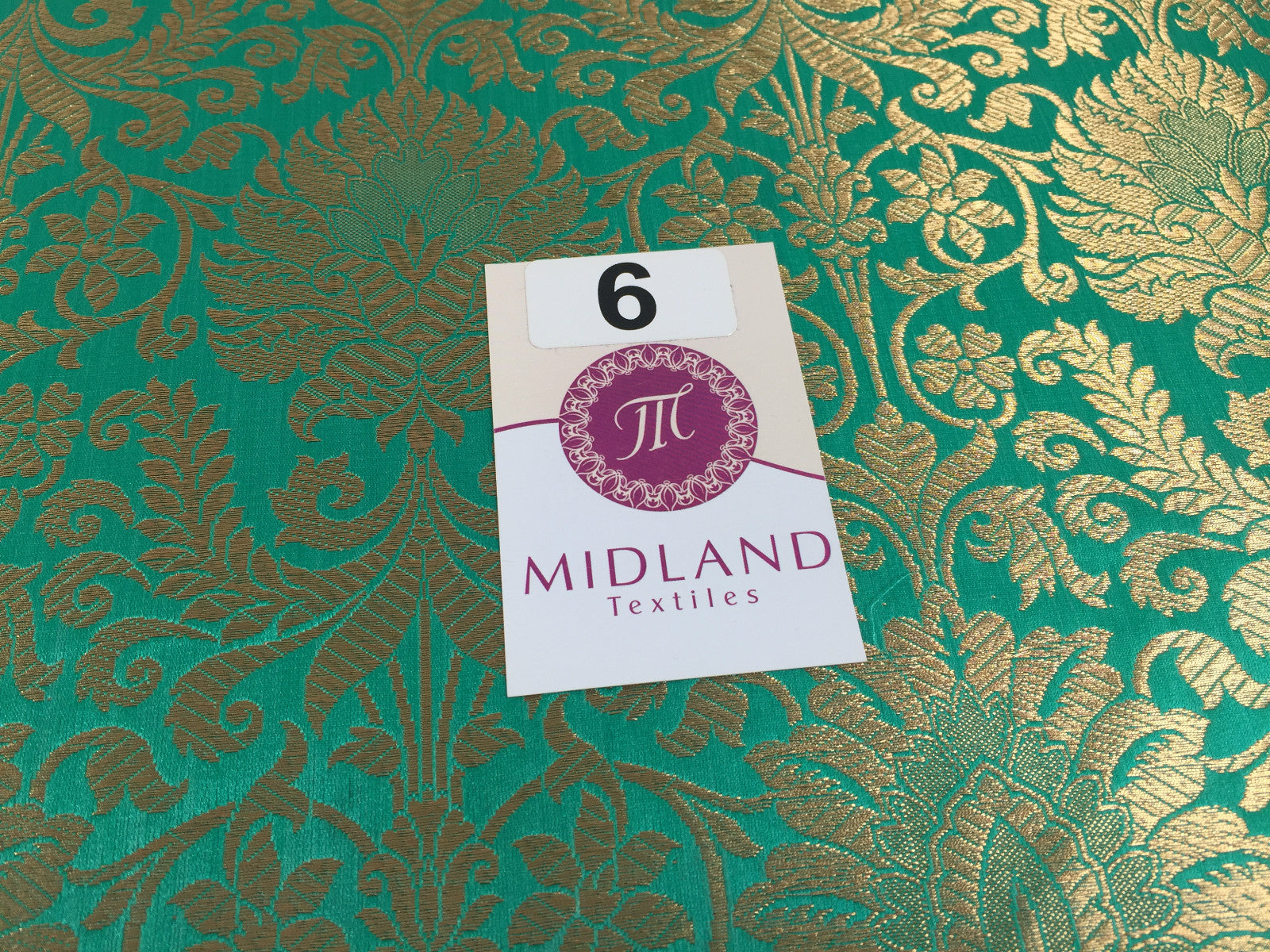 £15 Gold Floral metallic Indian faux silk banarsi Brocade fabric 45' M282