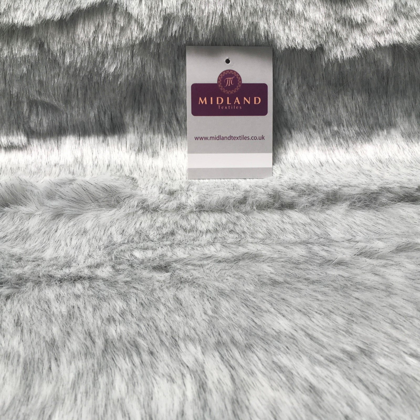 £29.99 Luxury Plain Faux Fur 25mm soft Pile ideal for throws 58' Wide MT933
