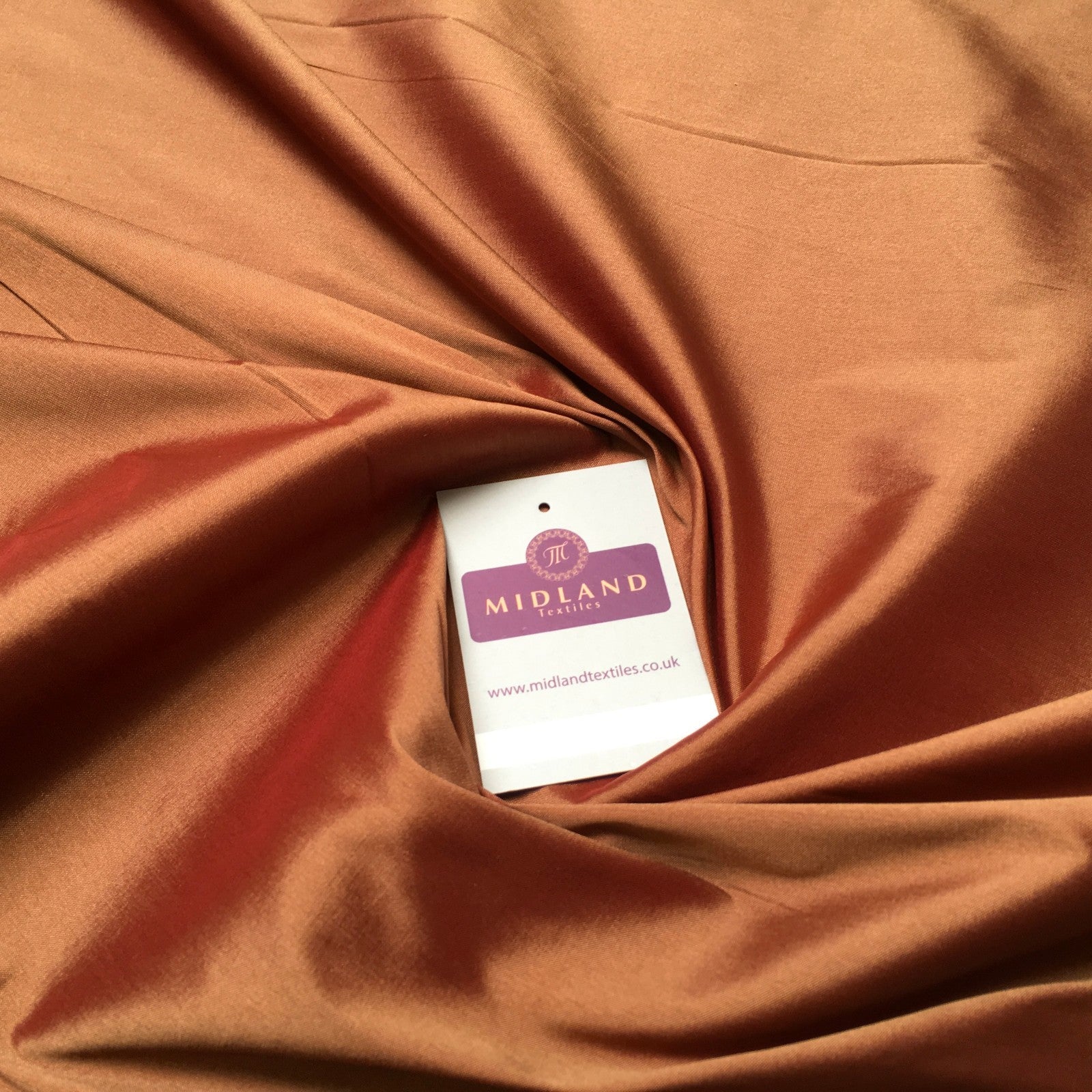 £6.50/m Plain Taffeta Faux Silk ideal for evening wear dress fabric 58' MK917