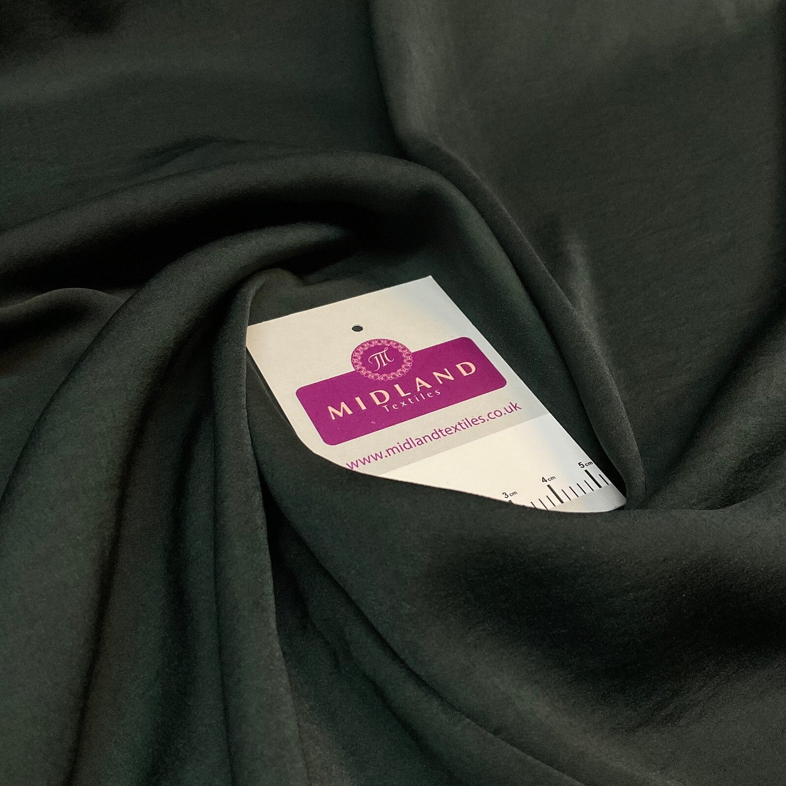 £4.99 Silky Smooth Creased Crinkle Boho Crushed dress fabric M1799