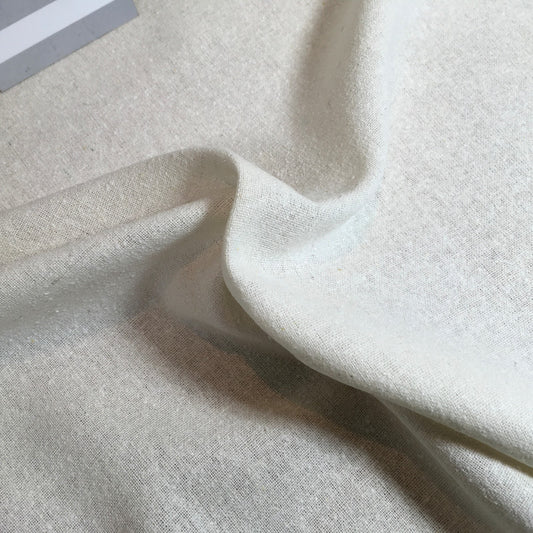 £18.00 100% Silk Noil used for full suits, trousers, loose shirts 44" M802
