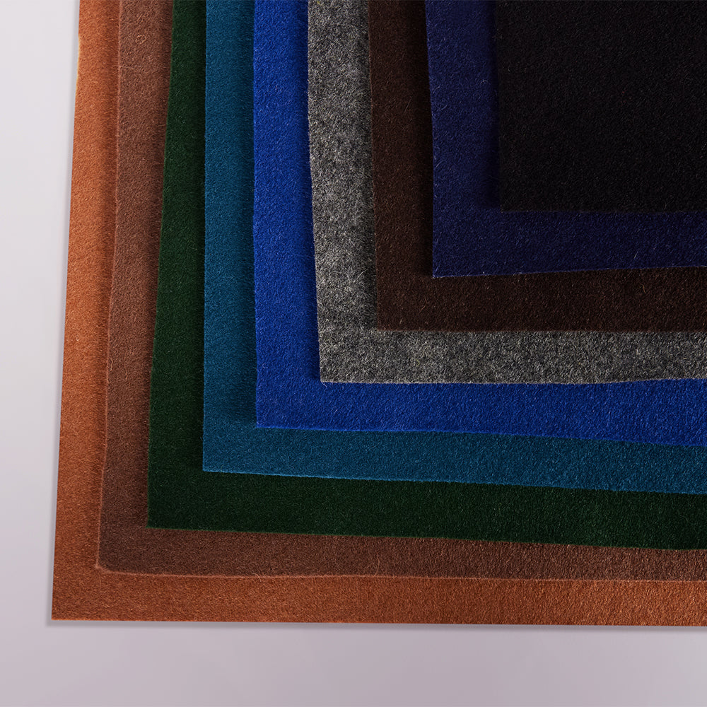 Oscar & Ivy Wool blend Viscose Mix Felt 36' Wide Fabric M1980