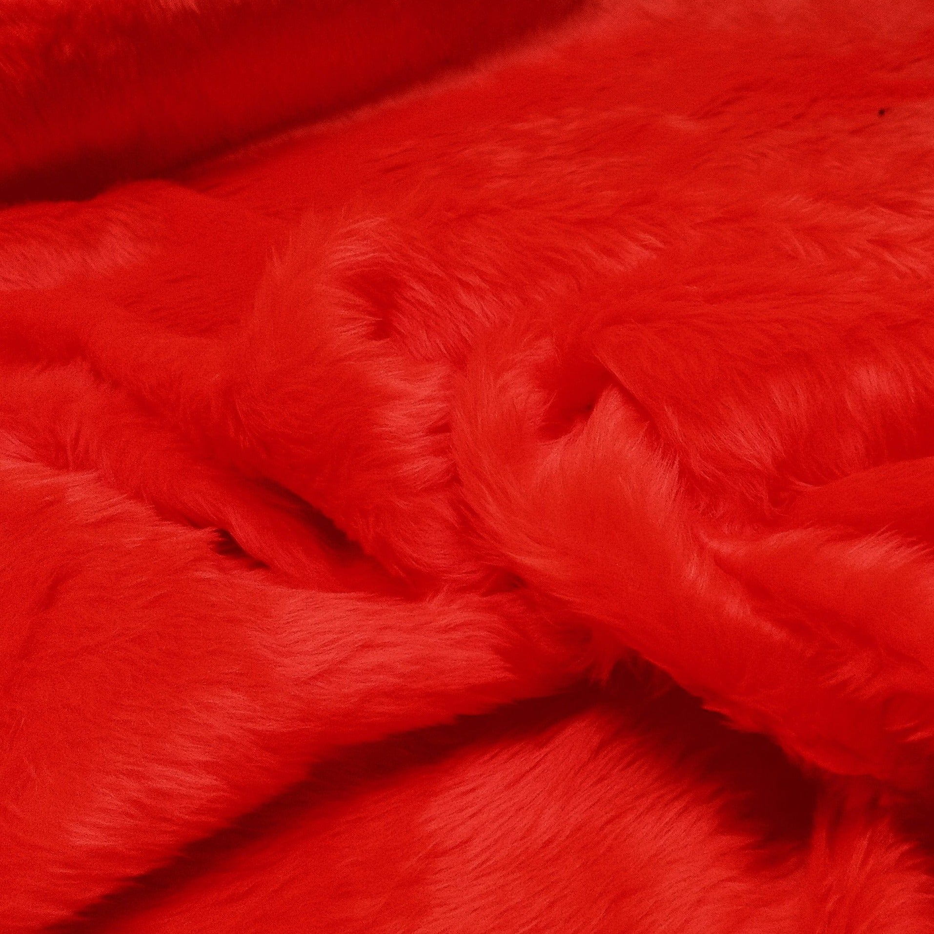 Plain Faux Fur 14 mm soft pile ideal for Clothing, throws Fabric 58' Wide MT930