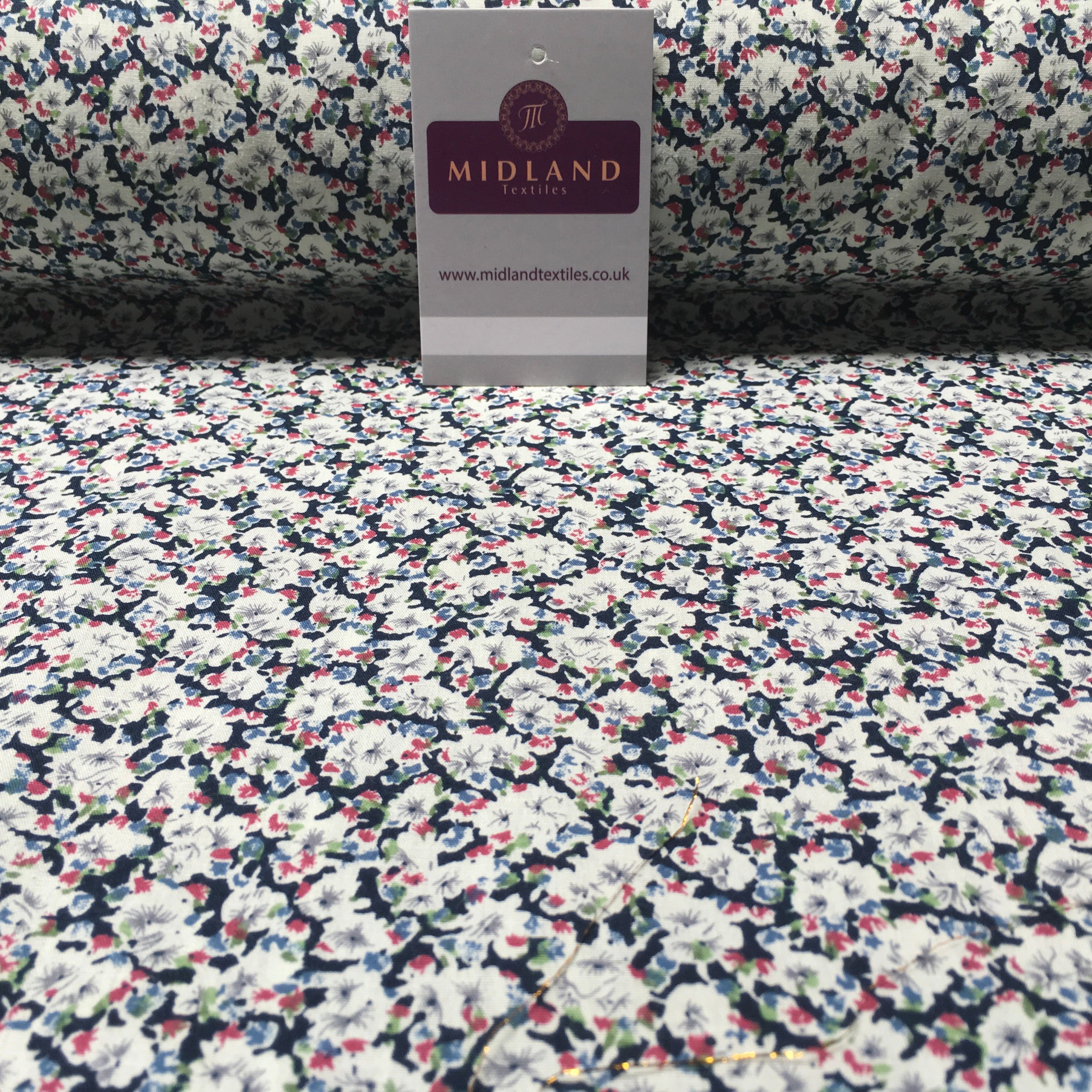 Small Floral Printed 100% Cotton Fabric 58' Wide Mtex MA914