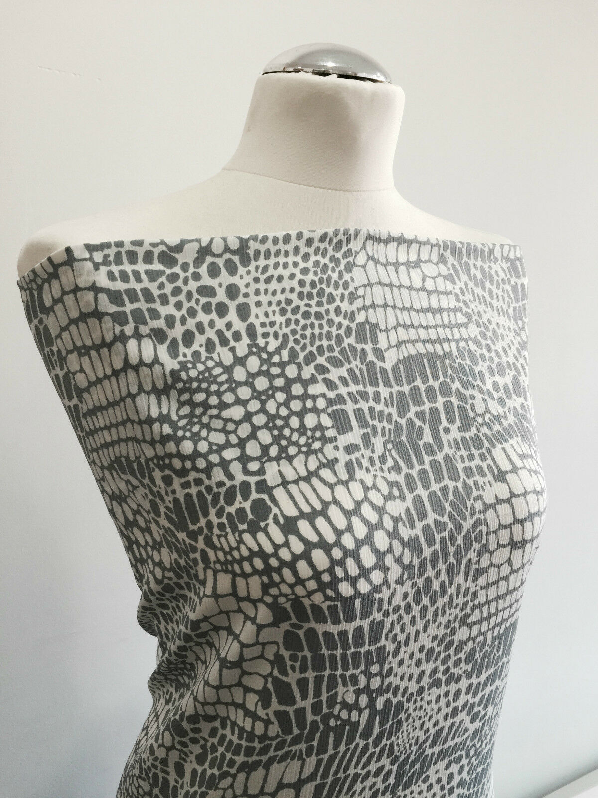 Grey and White Animal Print Crinkle Crepe M145-21 Mtex