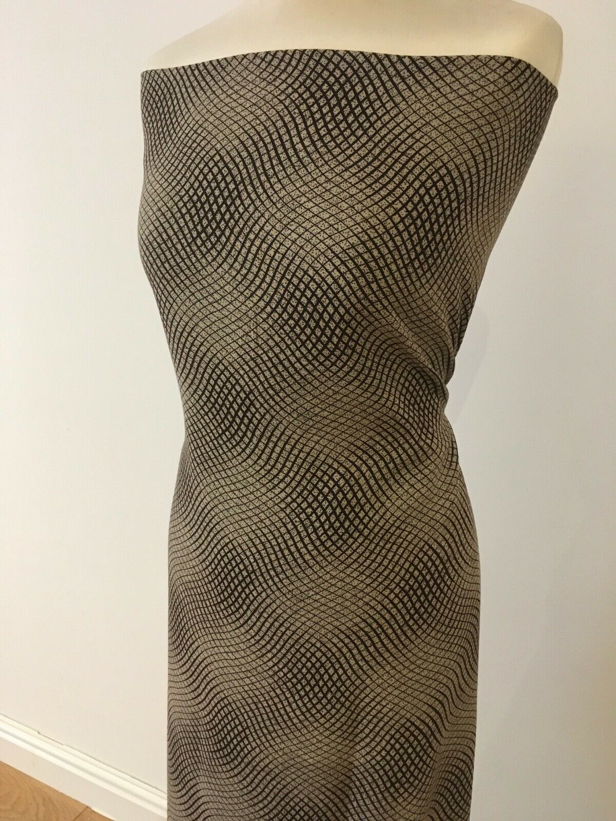 Printed Chalis Viscose dress Fabric 150 cm M1425 Mtex